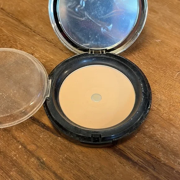 Makeup Trio - Picture 6 of 11